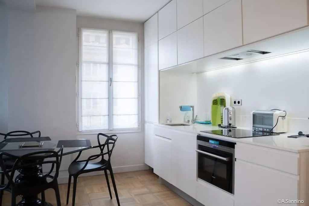 Moderne 2 Pieces En Plein Paris Au Bord De Seine Daire