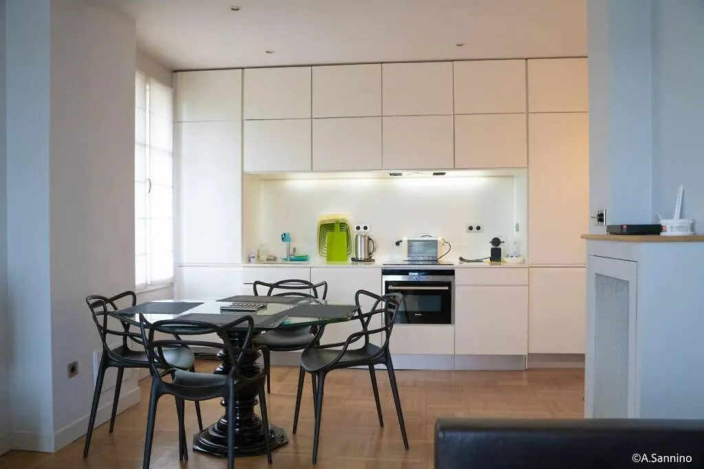Moderne 2 Pieces En Plein Paris Au Bord De Seine Lägenhet