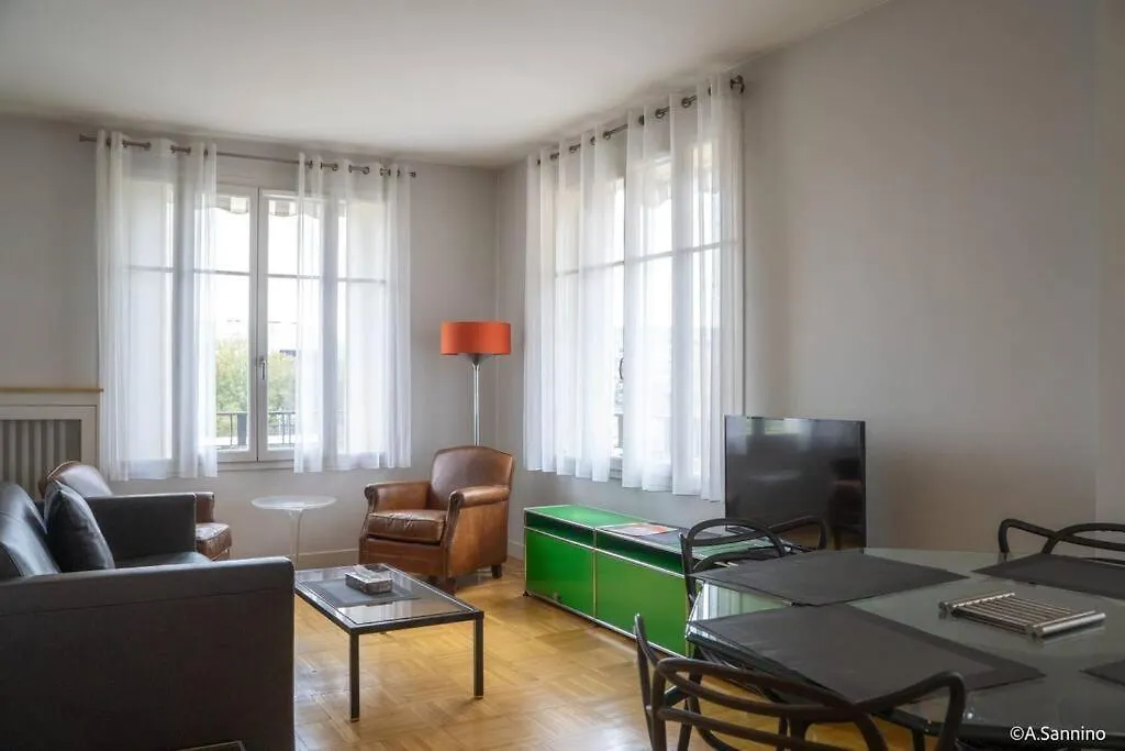 Moderne 2 Pieces En Plein Paris Au Bord De Seine Lägenhet